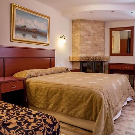 Tasia Mountain Hotel 哈尼亚 外观 照片