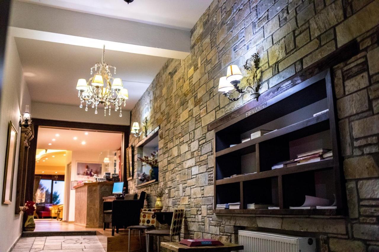Tasia Mountain Hotel 哈尼亚 外观 照片