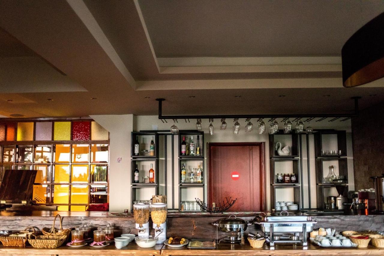 Tasia Mountain Hotel 哈尼亚 外观 照片