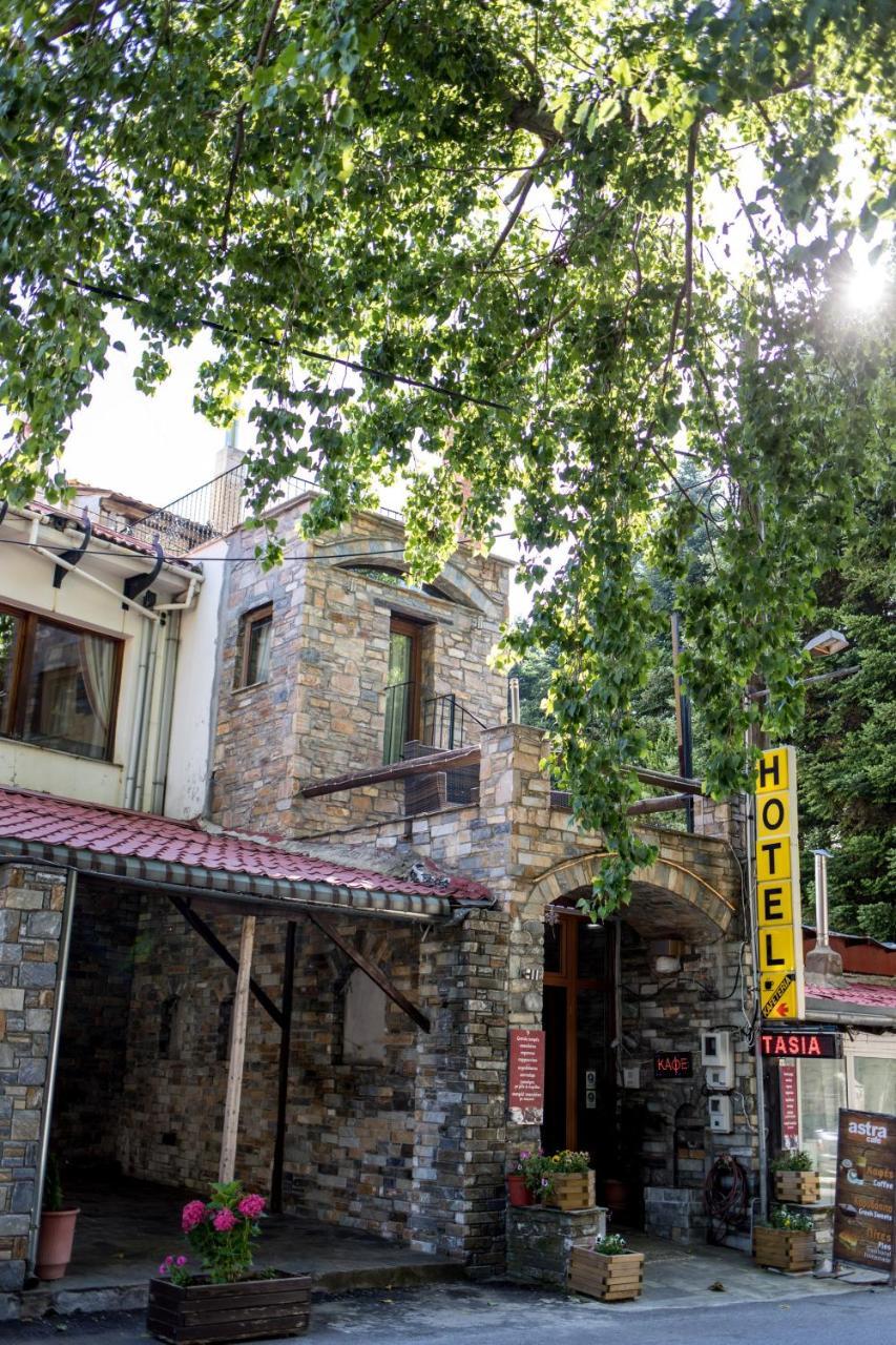 Tasia Mountain Hotel 哈尼亚 外观 照片