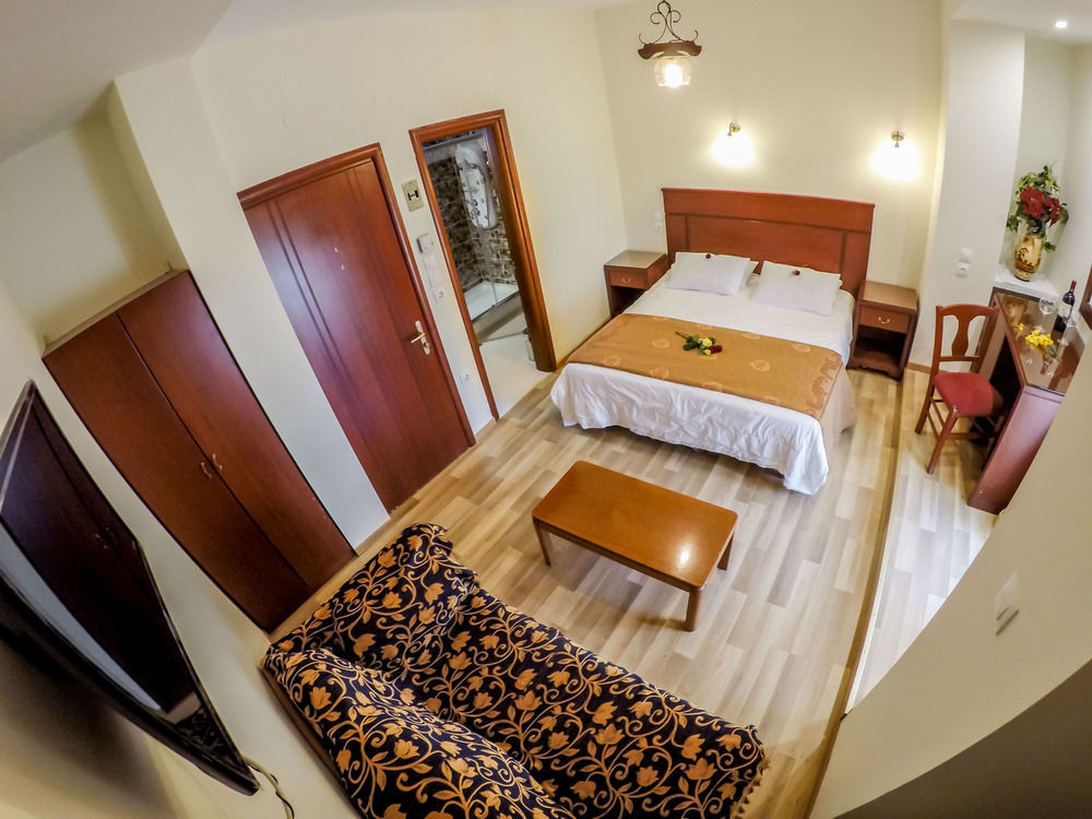 Tasia Mountain Hotel 哈尼亚 外观 照片