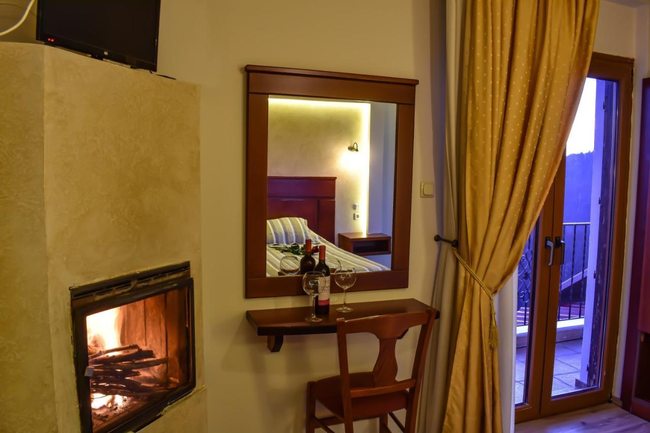 Tasia Mountain Hotel 哈尼亚 外观 照片