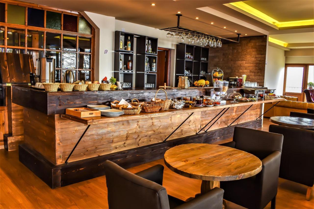 Tasia Mountain Hotel 哈尼亚 外观 照片